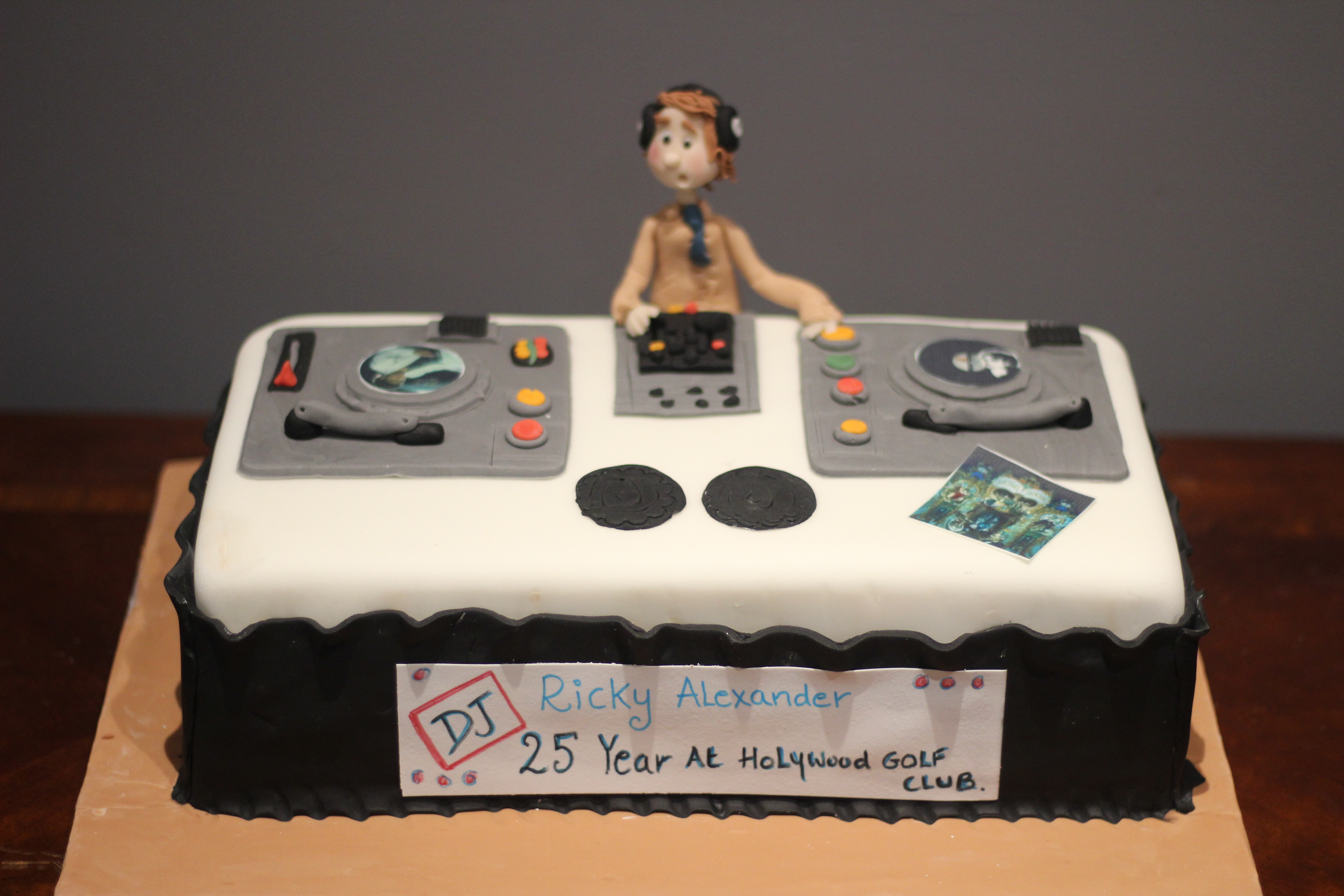 DJ Mixing Desk Birthday cake